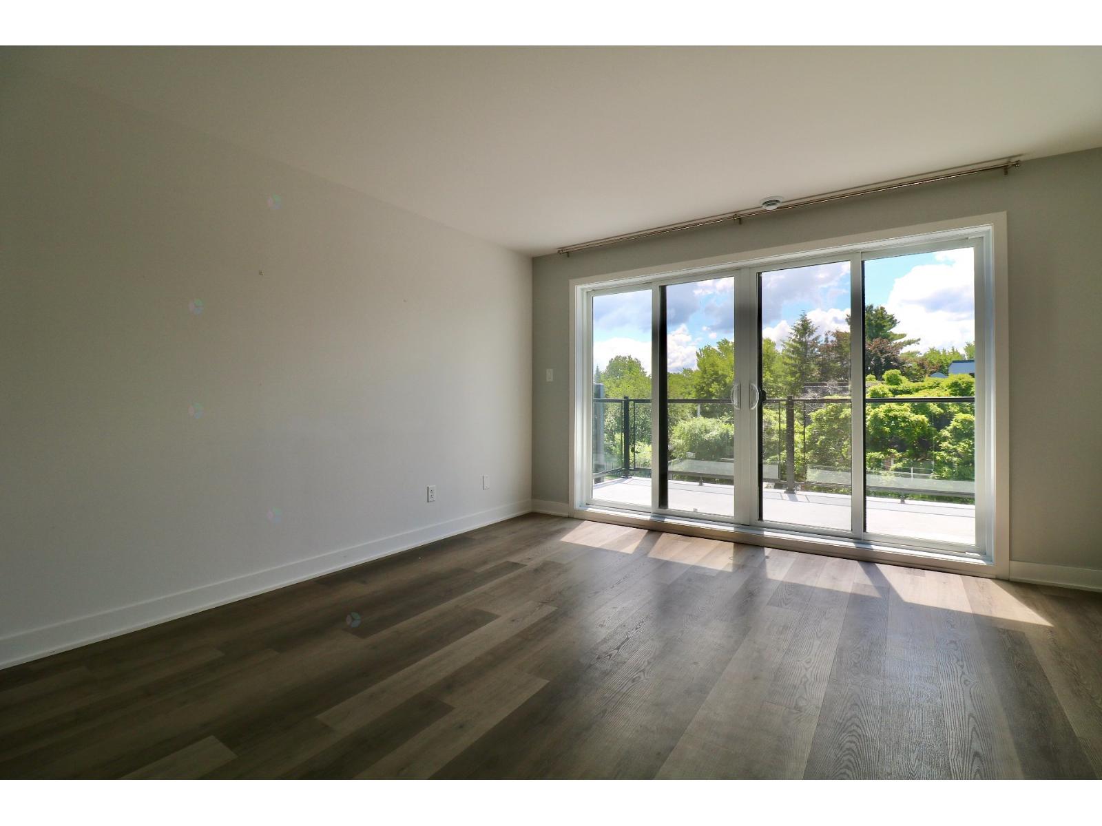 80 5e Avenue, #405 Property Photo 1