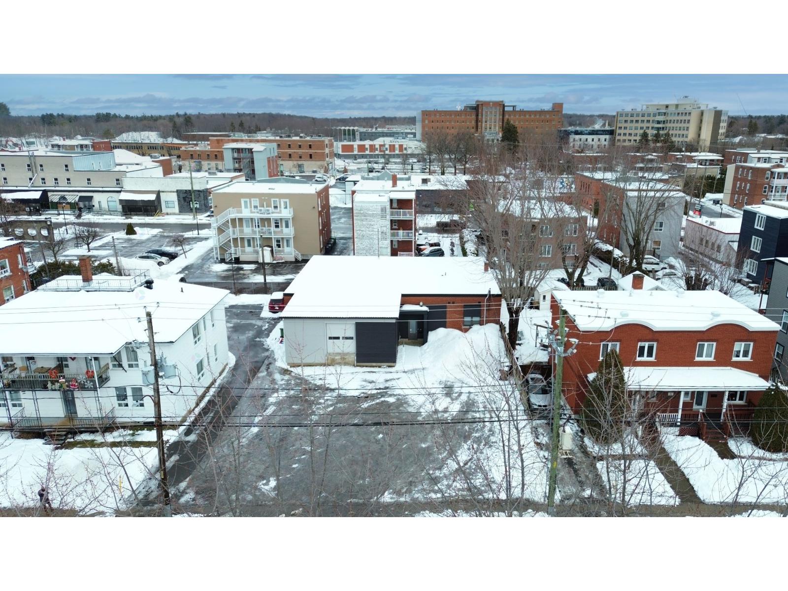 538 Rue Des Écoles