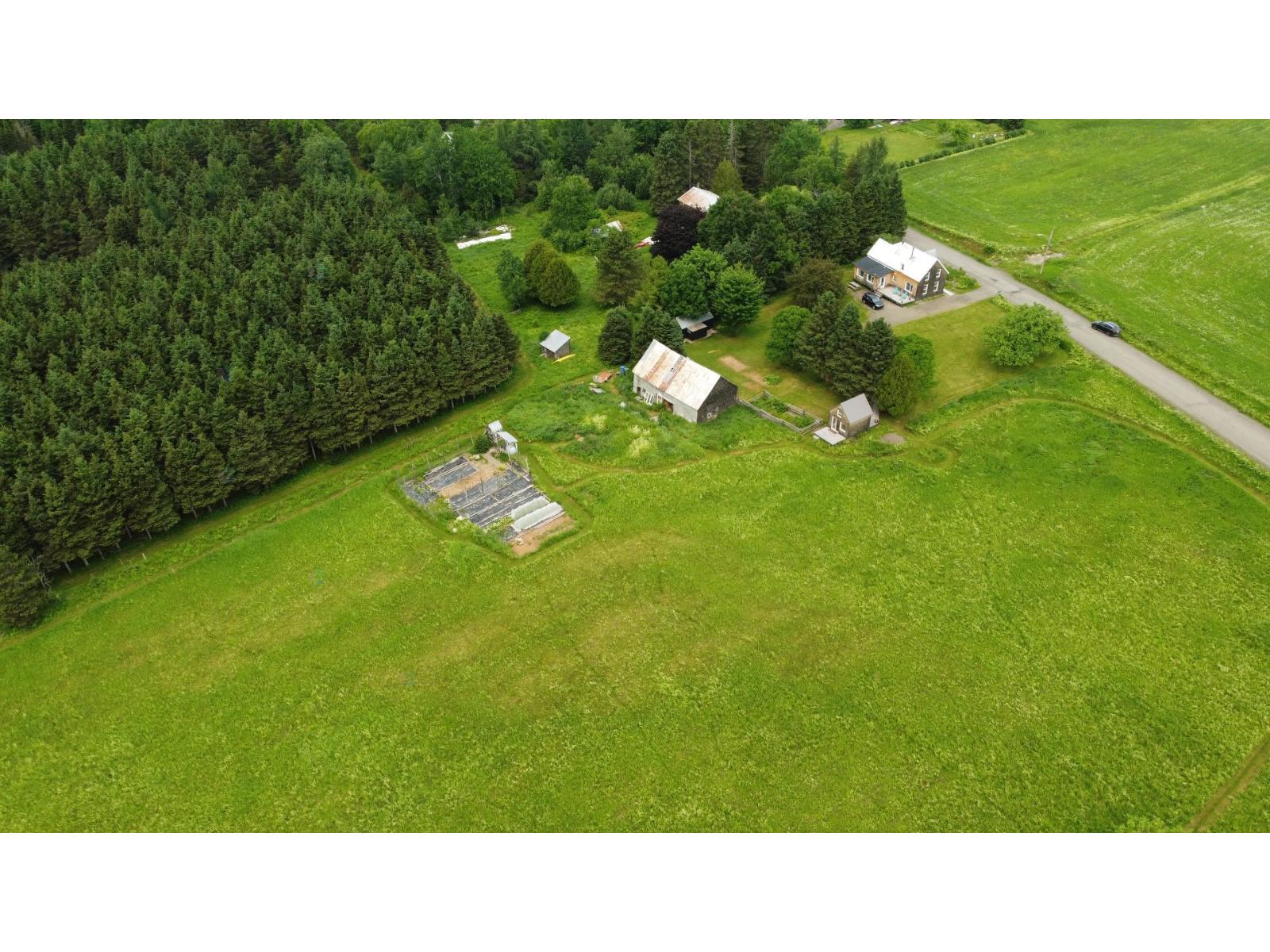 197 3e Rang E. Property Photo 8