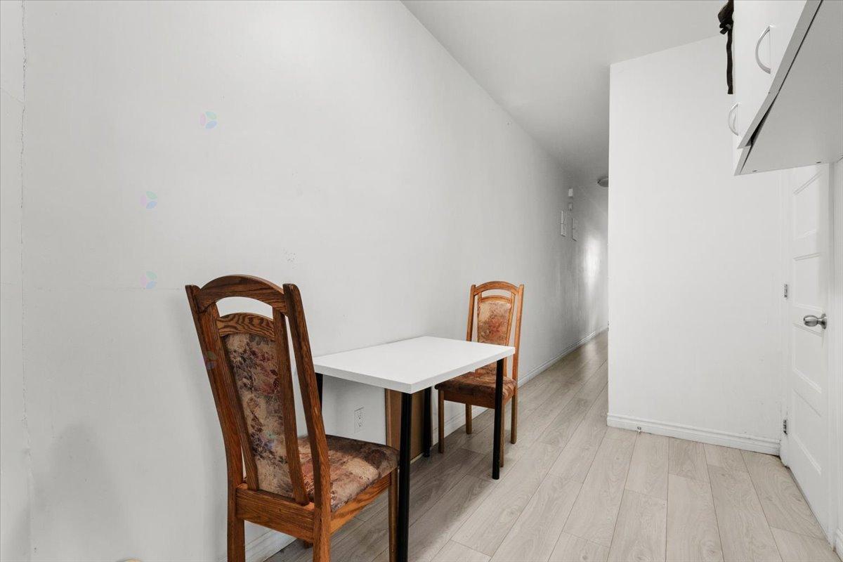694 Rue Dollard, #2 Property Photo 8