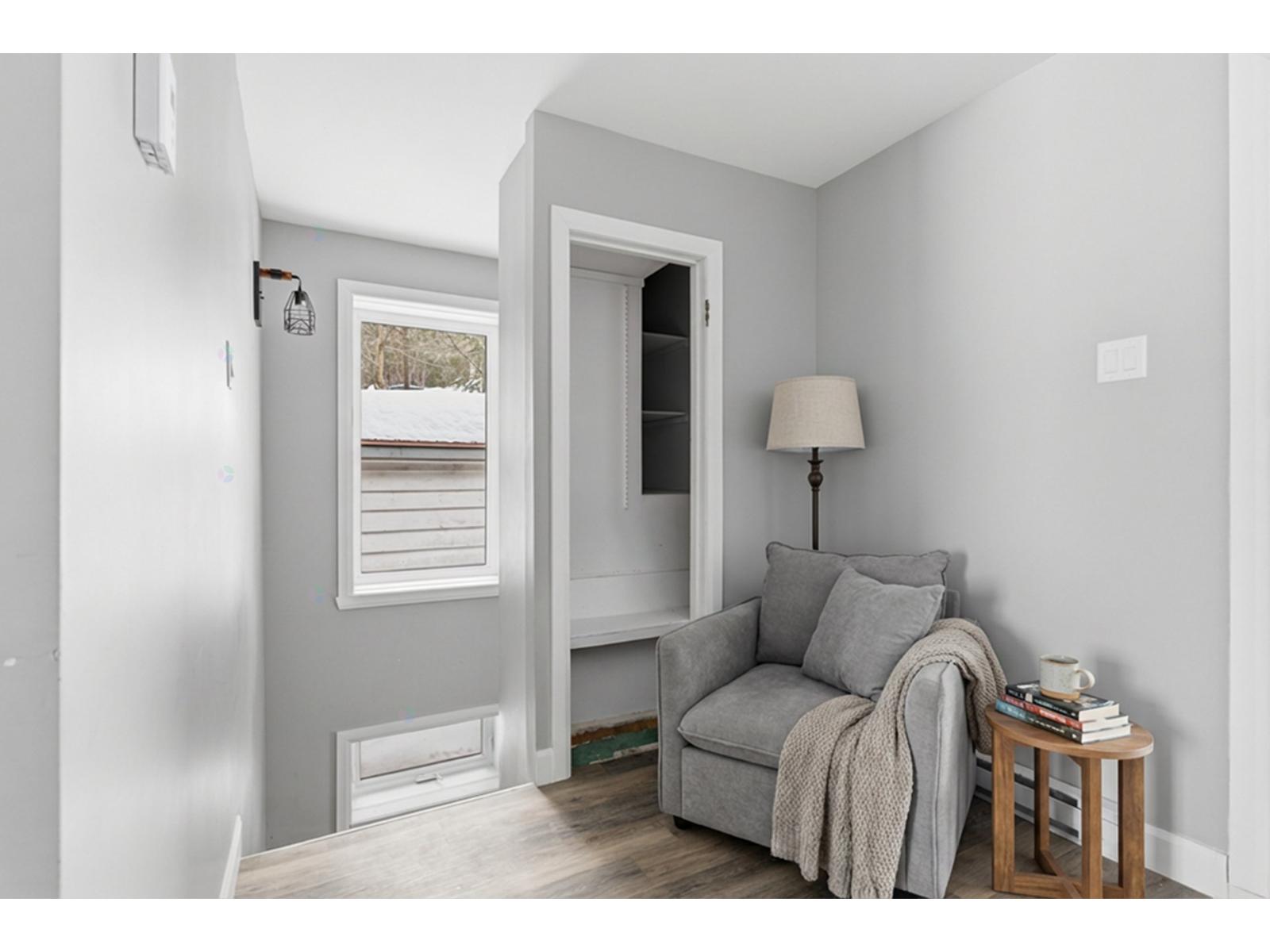 40 2e Avenue De La Rivière-noire S. Property Photo 16