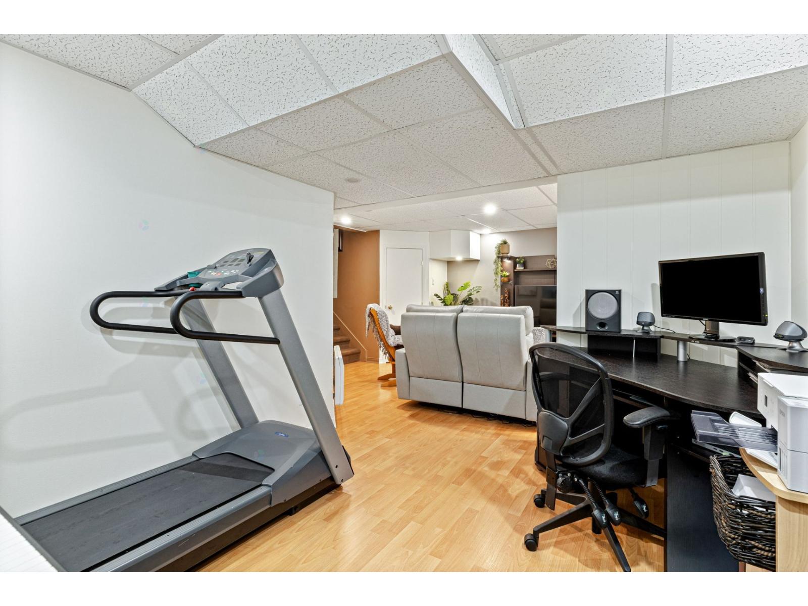74 Rue Avignon Property Photo 33