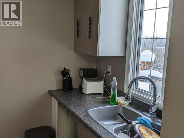 148 & 150 Dawson Drive Property Photo 13
