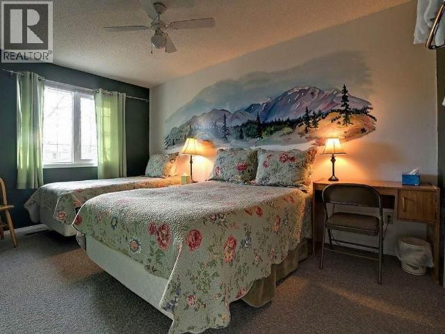 148 & 150 Dawson Drive Property Photo 24