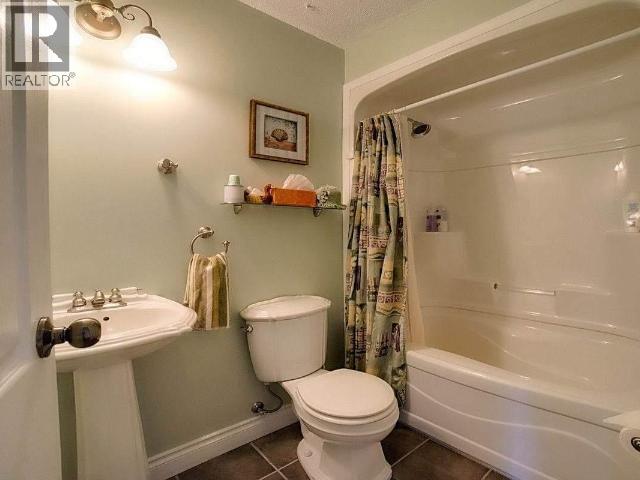 148 & 150 Dawson Drive Property Photo 27