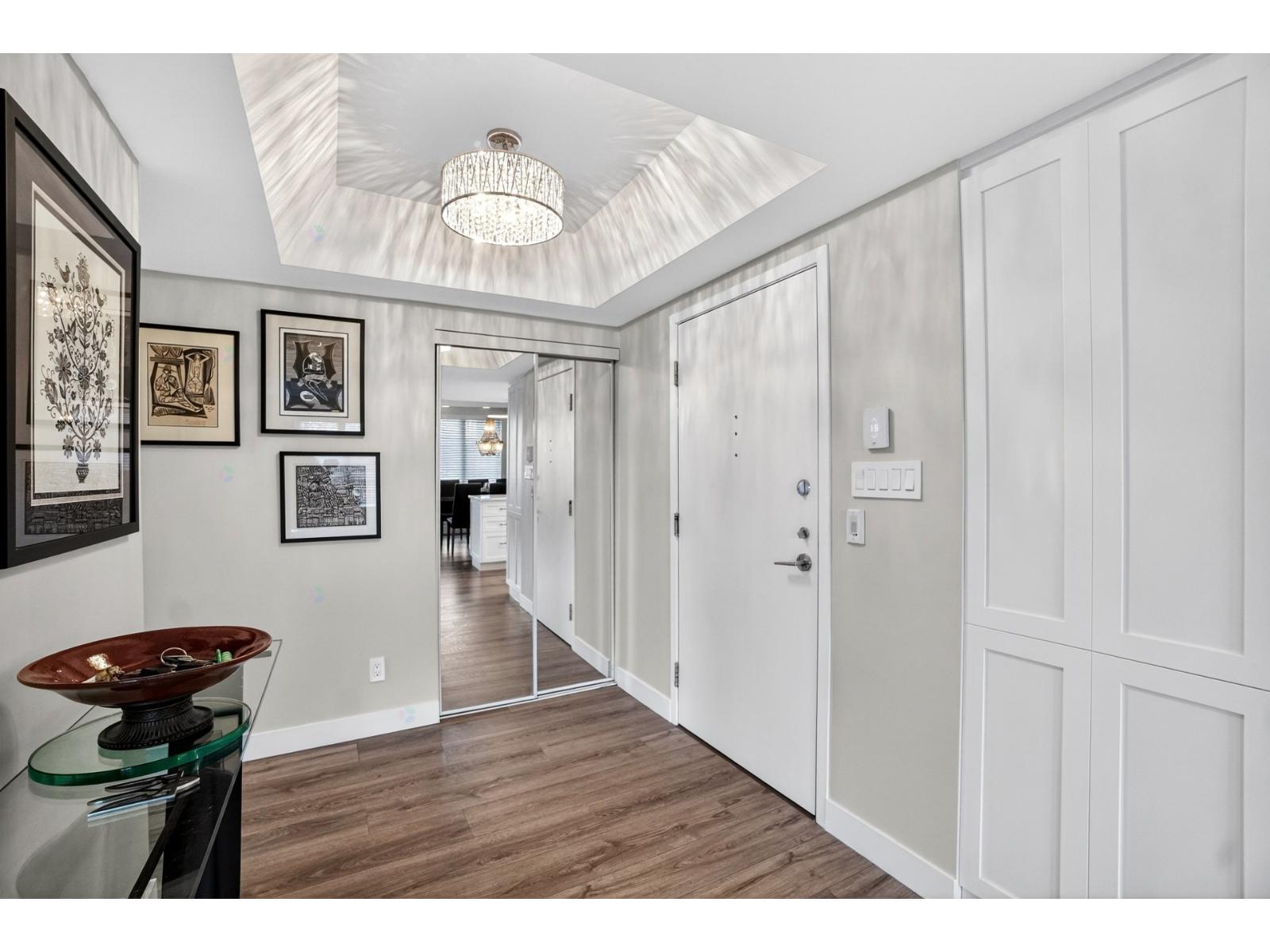 110 Rue Donnacona, #102 Property Photo 2