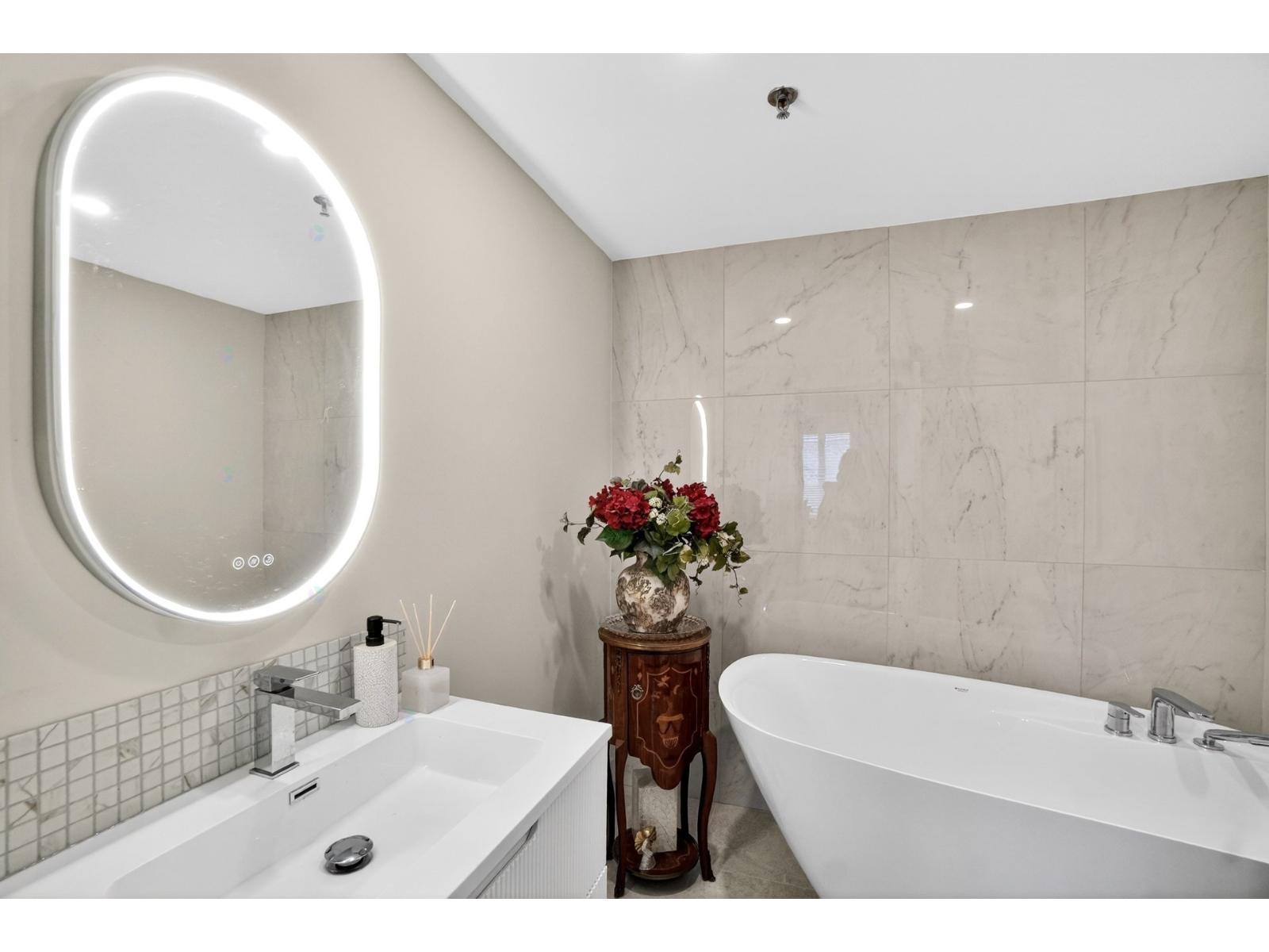 110 Rue Donnacona, #102 Property Photo 14
