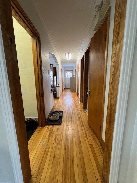 223 Av. St-charles, #b Property Photo 4