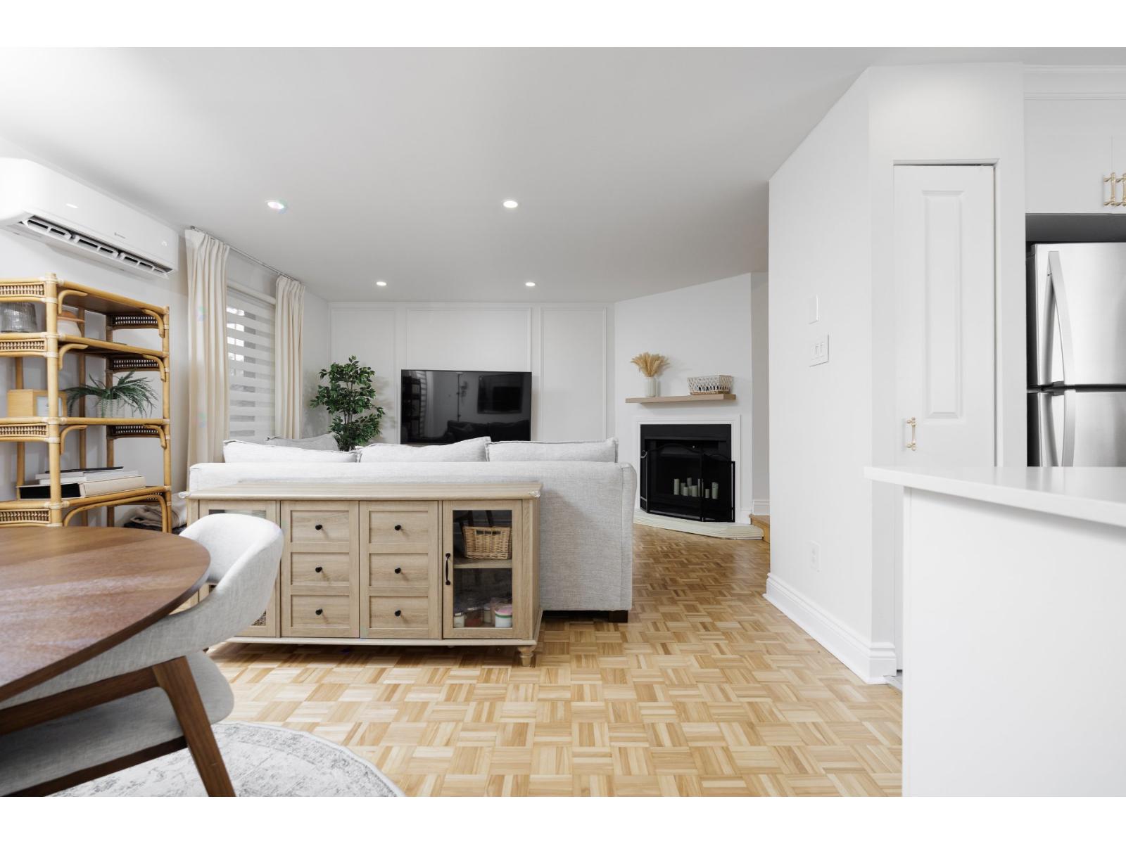 1100 Rue Lapierre, #2 Property Photo 1