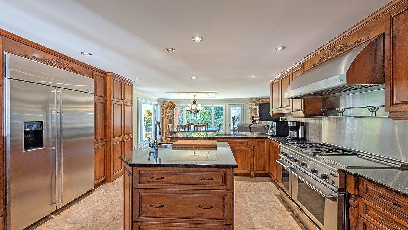 7620 Ch. Des Trois-soeurs Property Photo 15