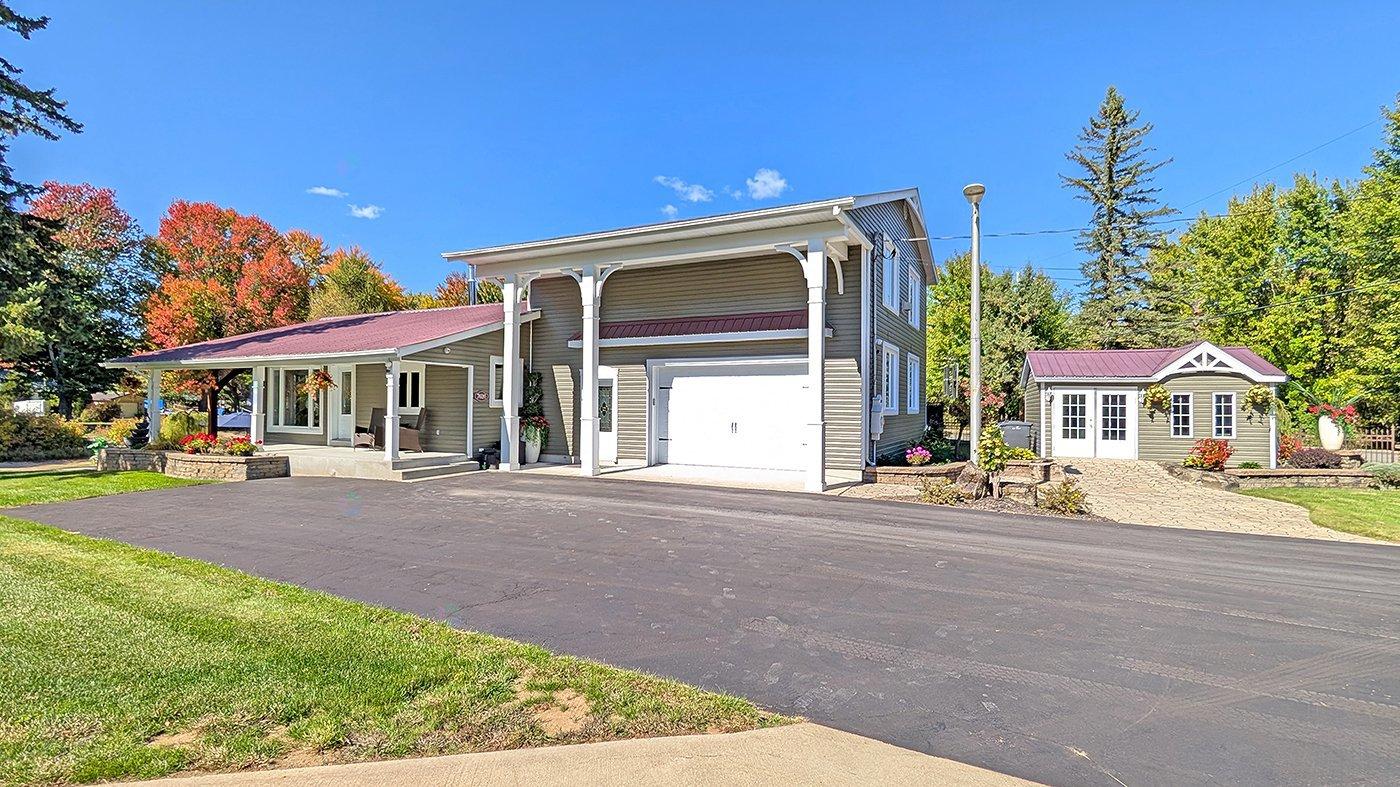 7620 Ch. Des Trois-soeurs Property Photo 29