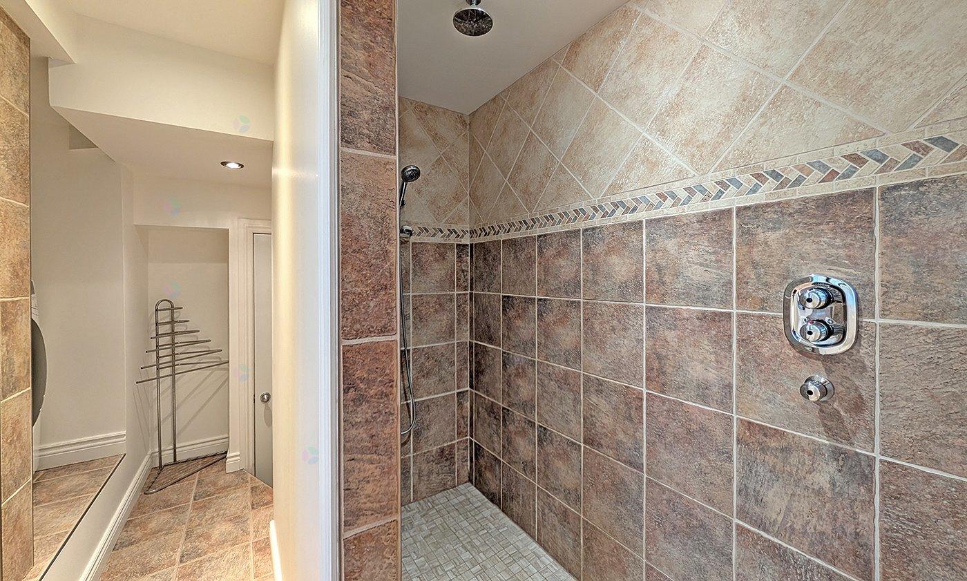 7620 Ch. Des Trois-soeurs Property Photo 31