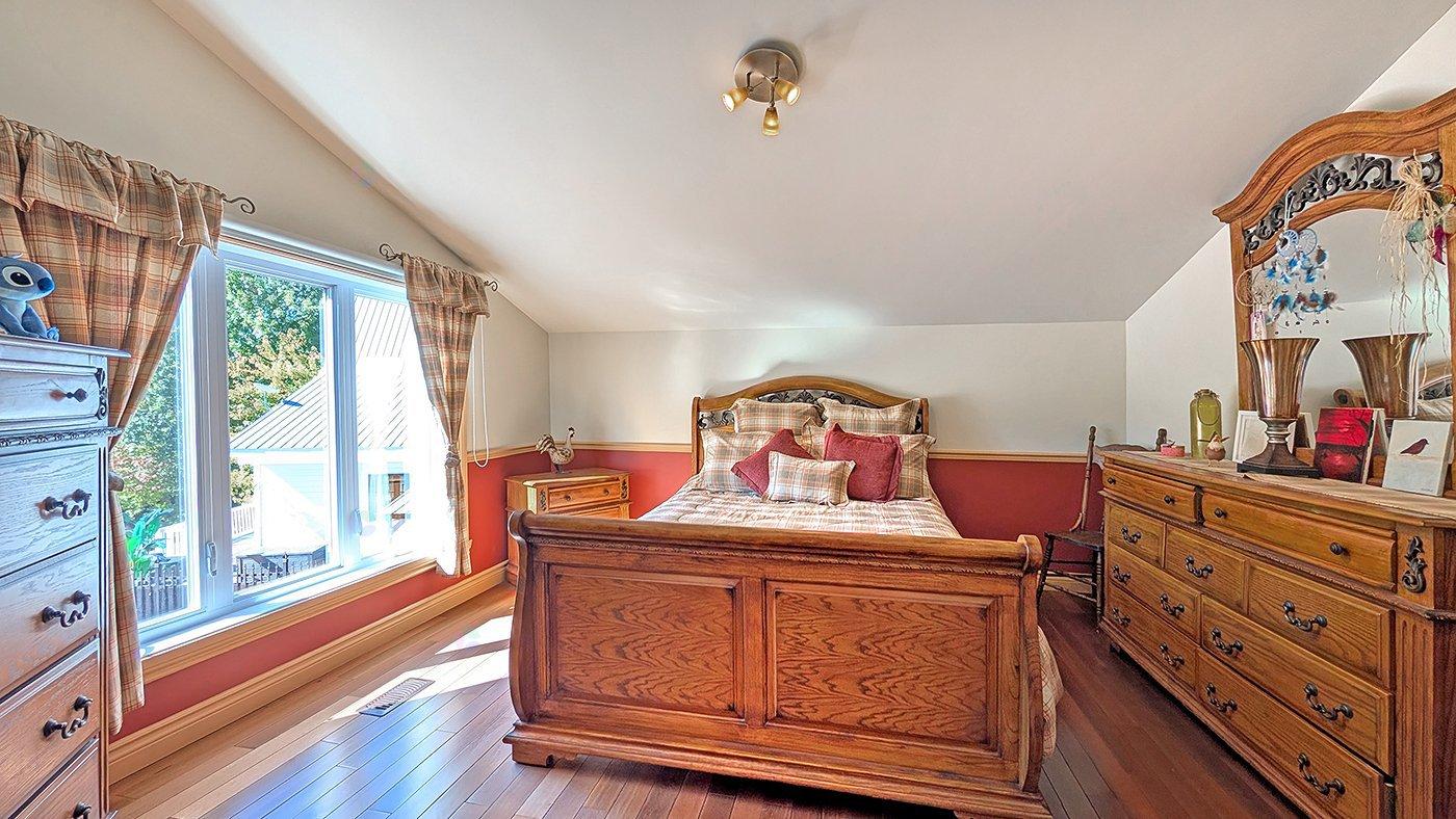 7620 Ch. Des Trois-soeurs Property Photo 47