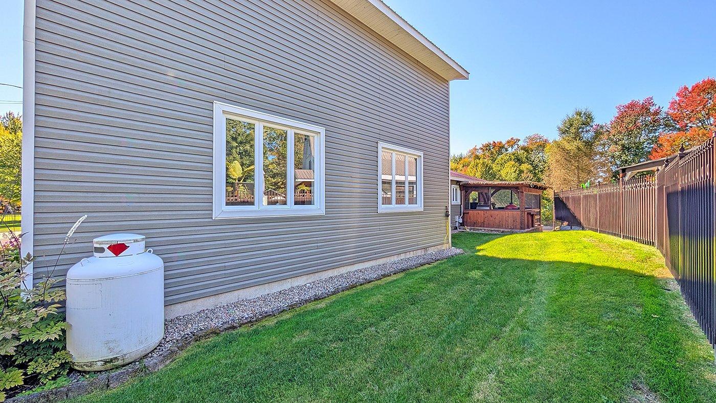 7620 Ch. Des Trois-soeurs Property Photo 61