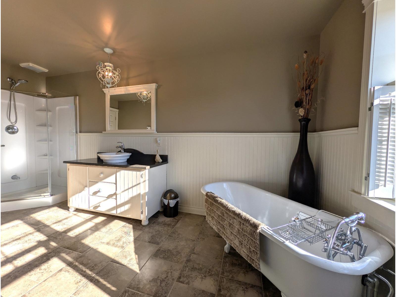 175 Rue De Ditton Property Photo 23