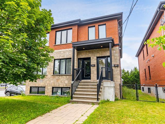 993 Rue Tait Property Photo 1