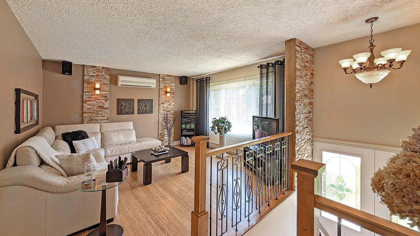 1451 Boul. Raymond Property Photo 15