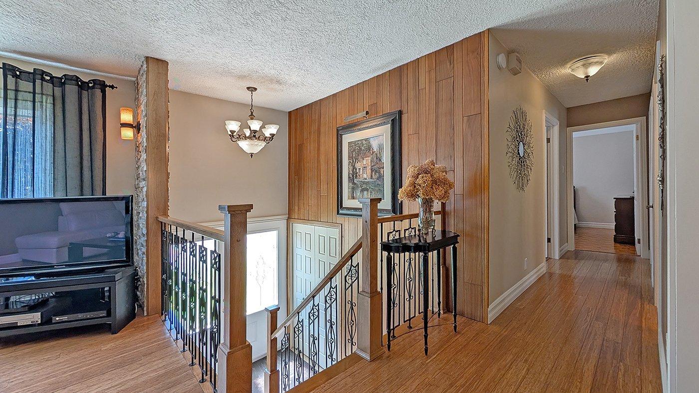 1451 Boul. Raymond Property Photo 18