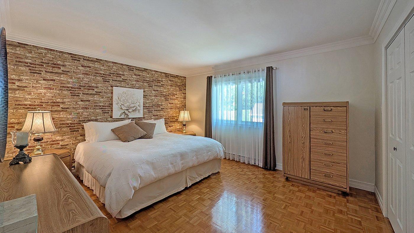1451 Boul. Raymond Property Photo 22