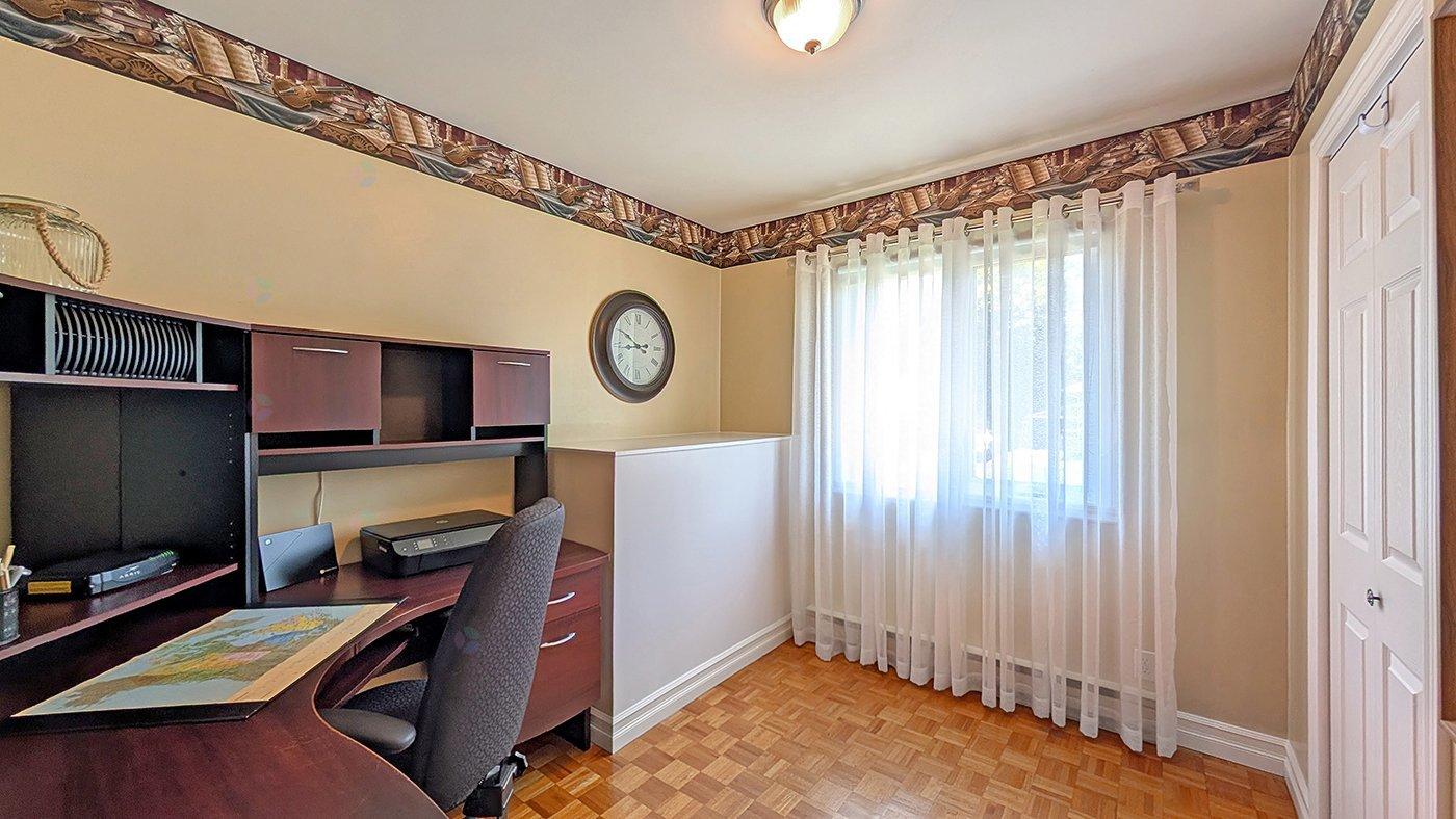1451 Boul. Raymond Property Photo 25