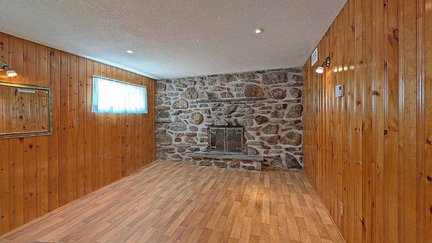 1451 Boul. Raymond Property Photo 27