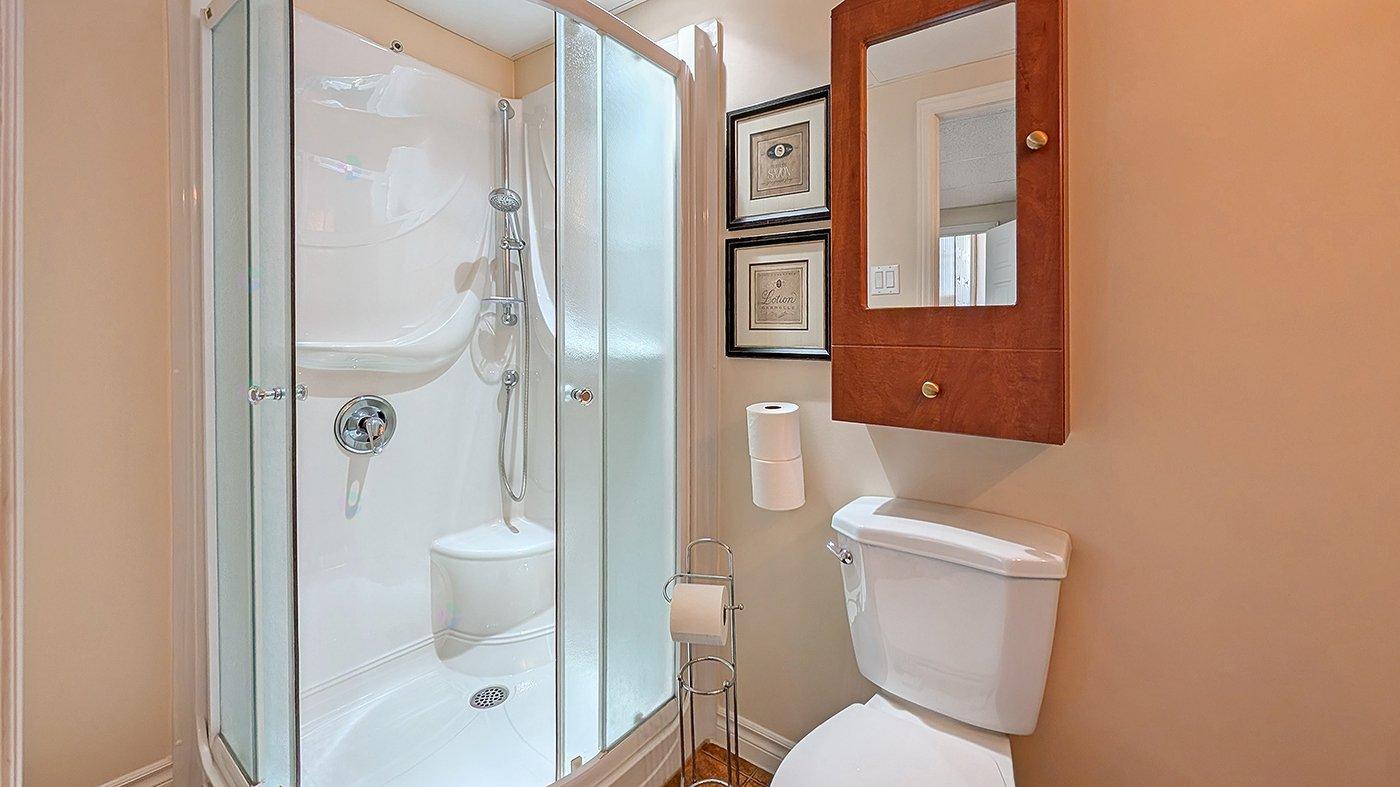 1451 Boul. Raymond Property Photo 28