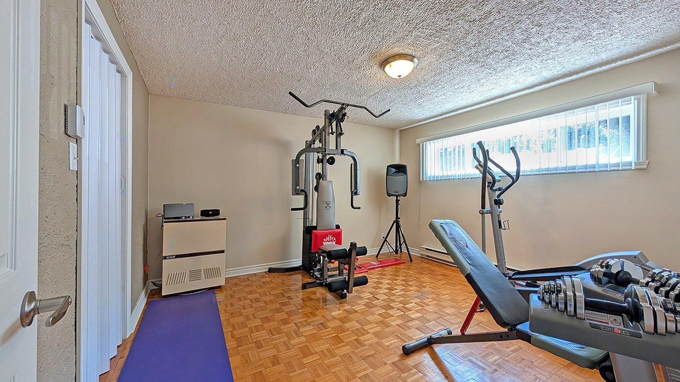 1451 Boul. Raymond Property Photo 31