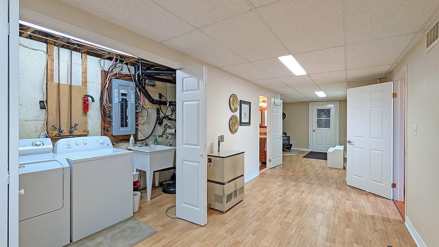 1451 Boul. Raymond Property Photo 33
