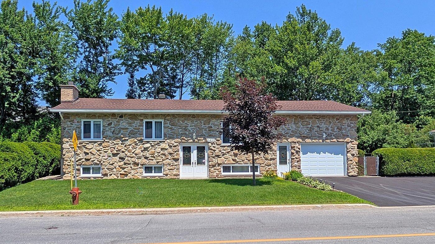 1451 Boul. Raymond Property Photo 40
