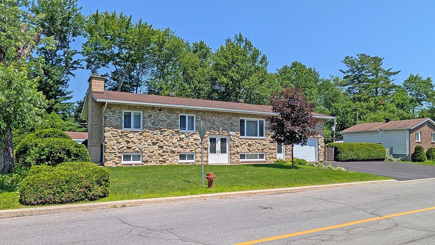 1451 Boul. Raymond Property Photo 47