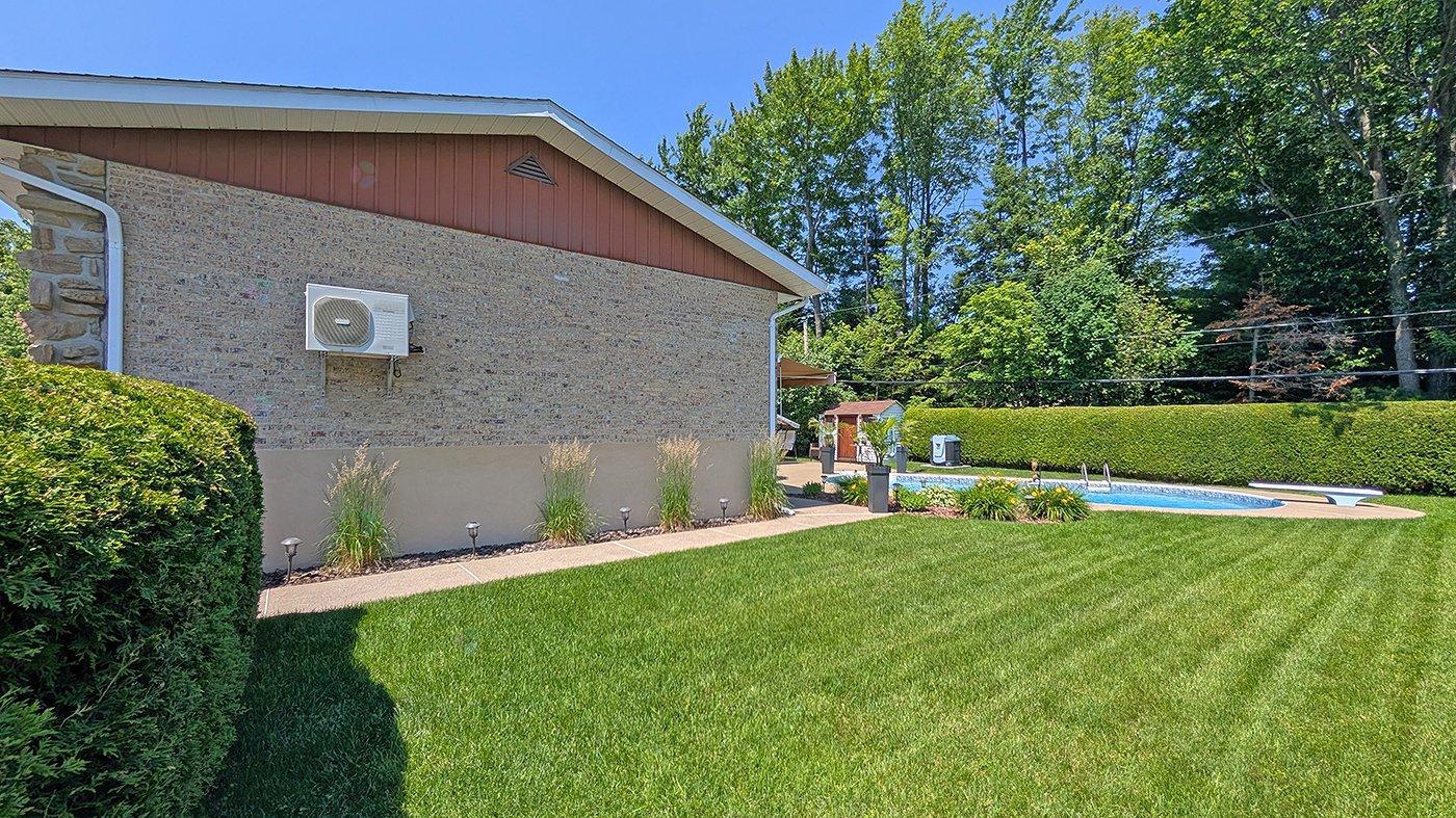1451 Boul. Raymond Property Photo 51