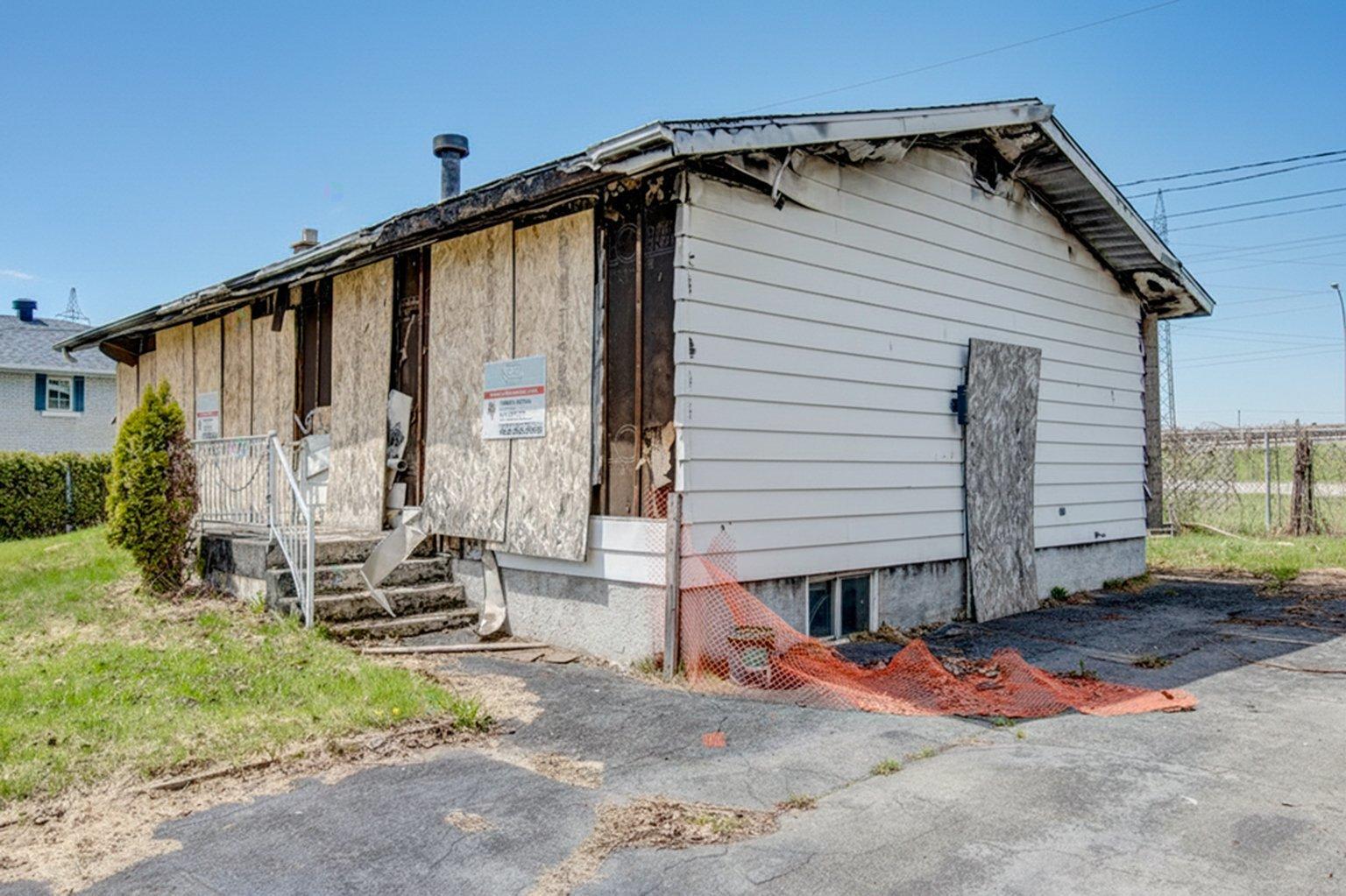 285 Rue Letendre Property Photo 3