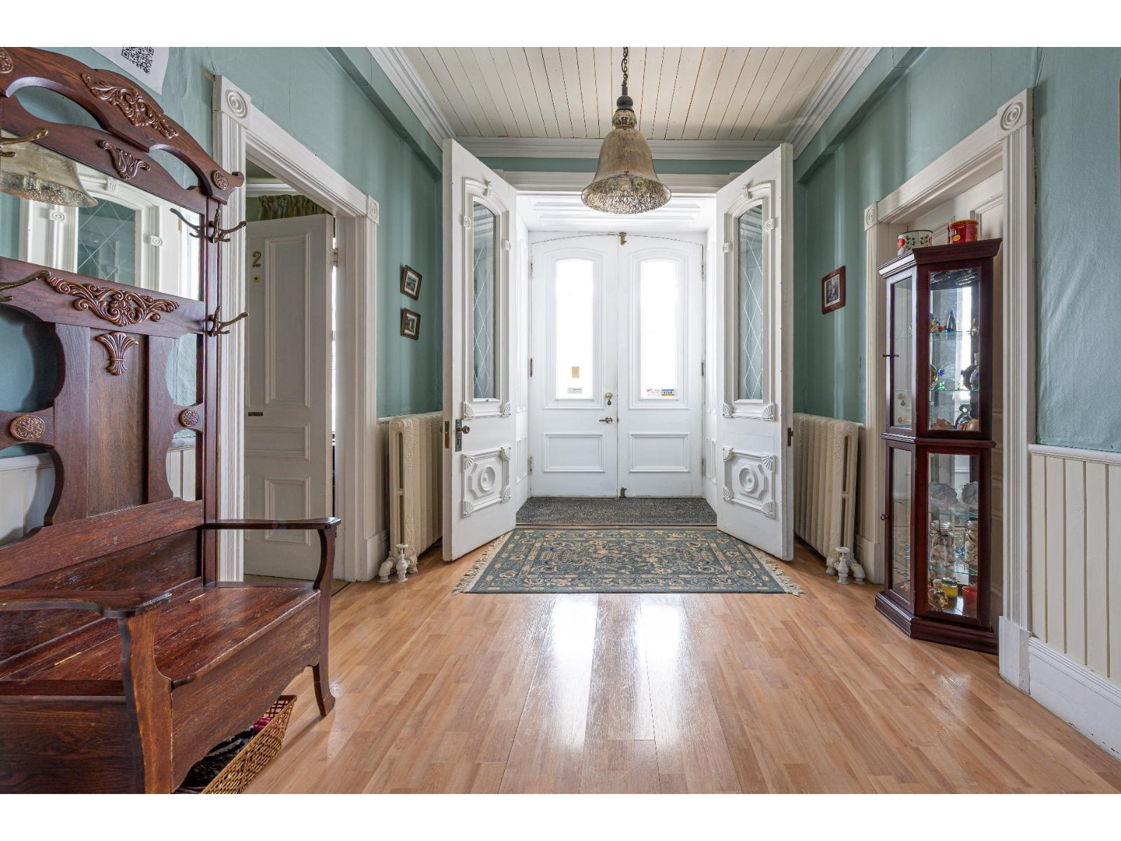 473 Rue St-joseph Property Photo 4