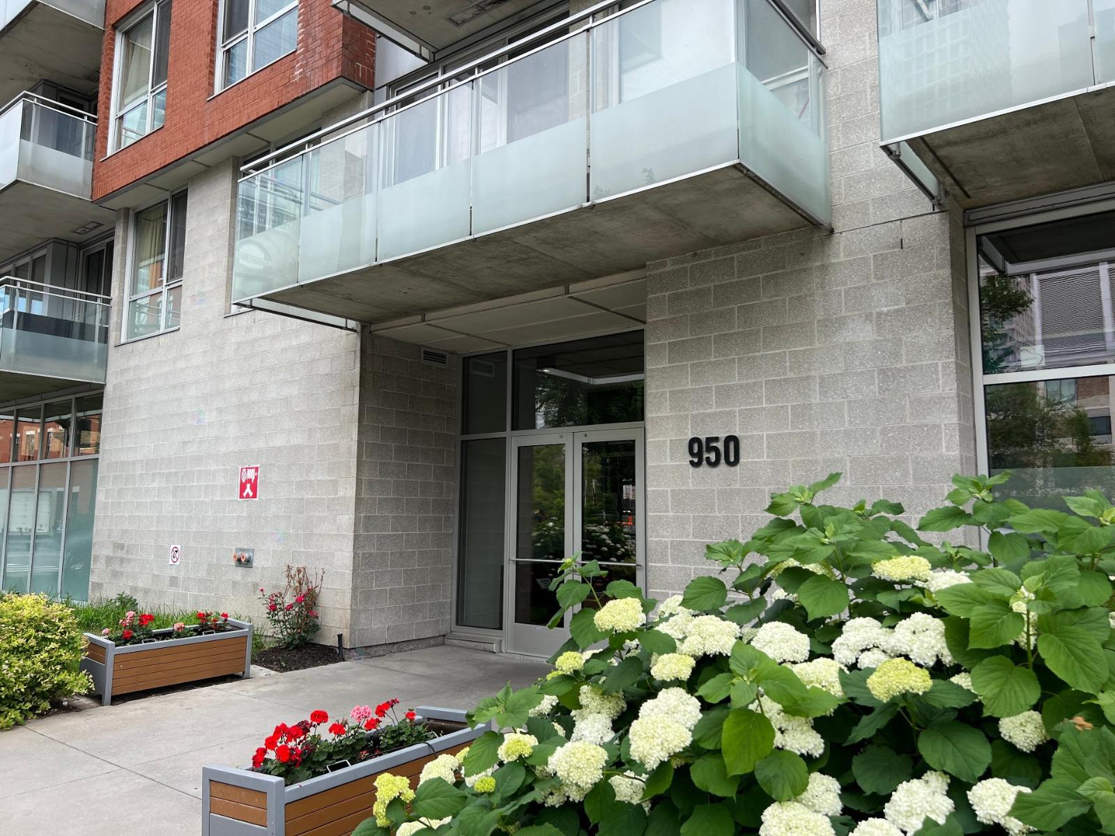 950 Rue Notre-dame O., #329 Property Photo 3