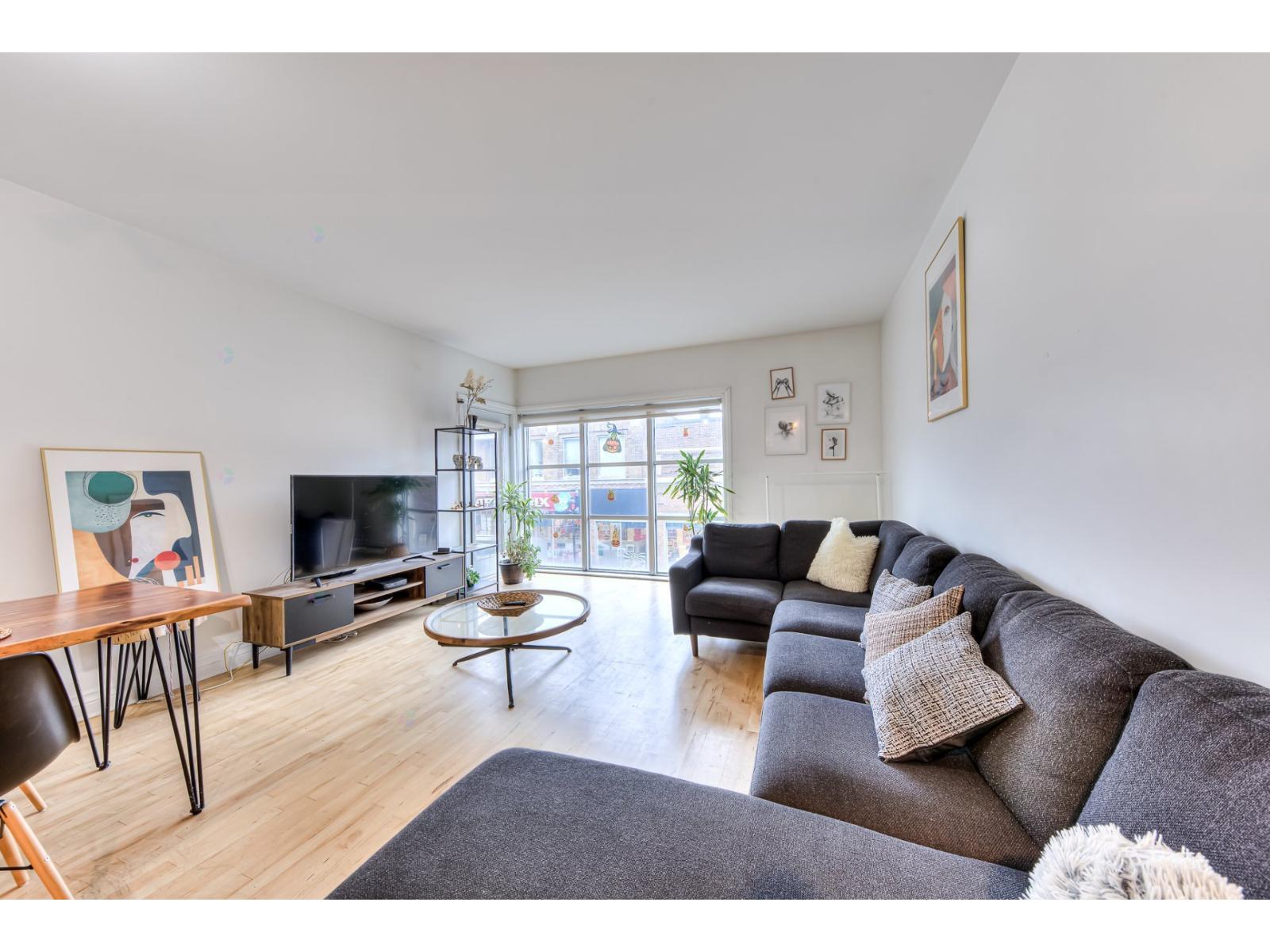 20 Av. Du Mont-royal E. Property Photo 6