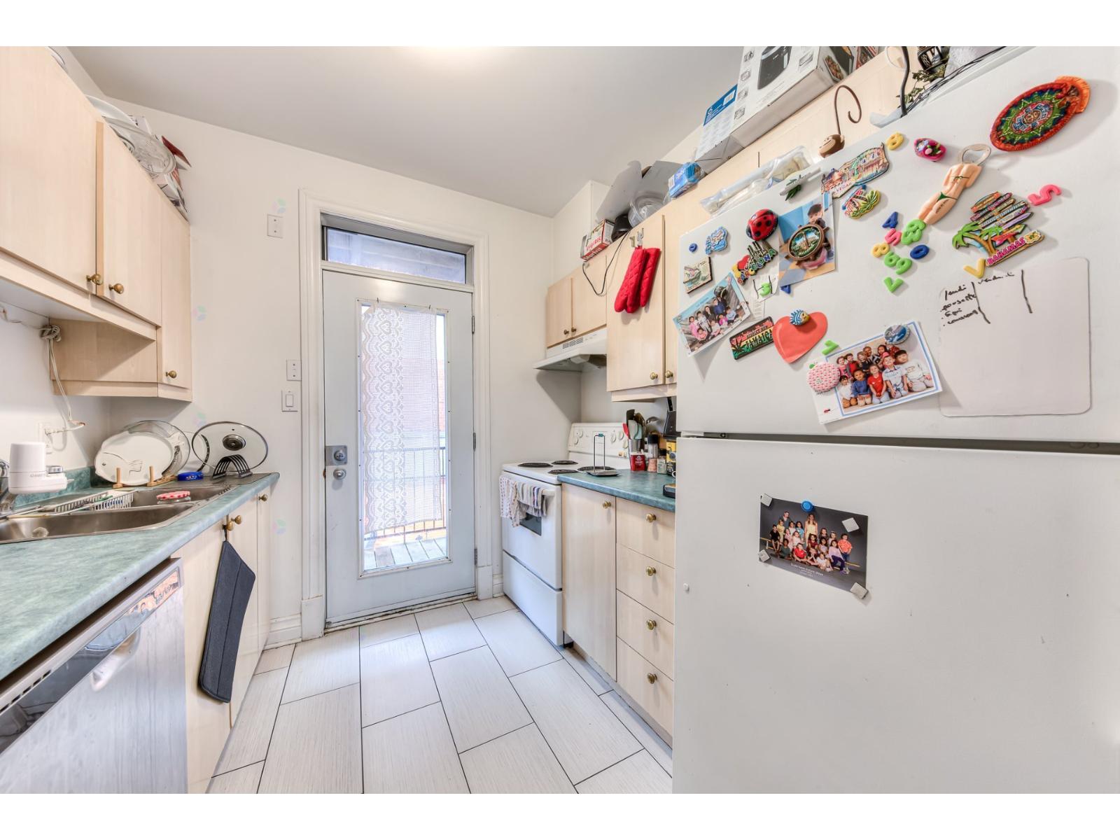 20 Av. Du Mont-royal E. Property Photo 12