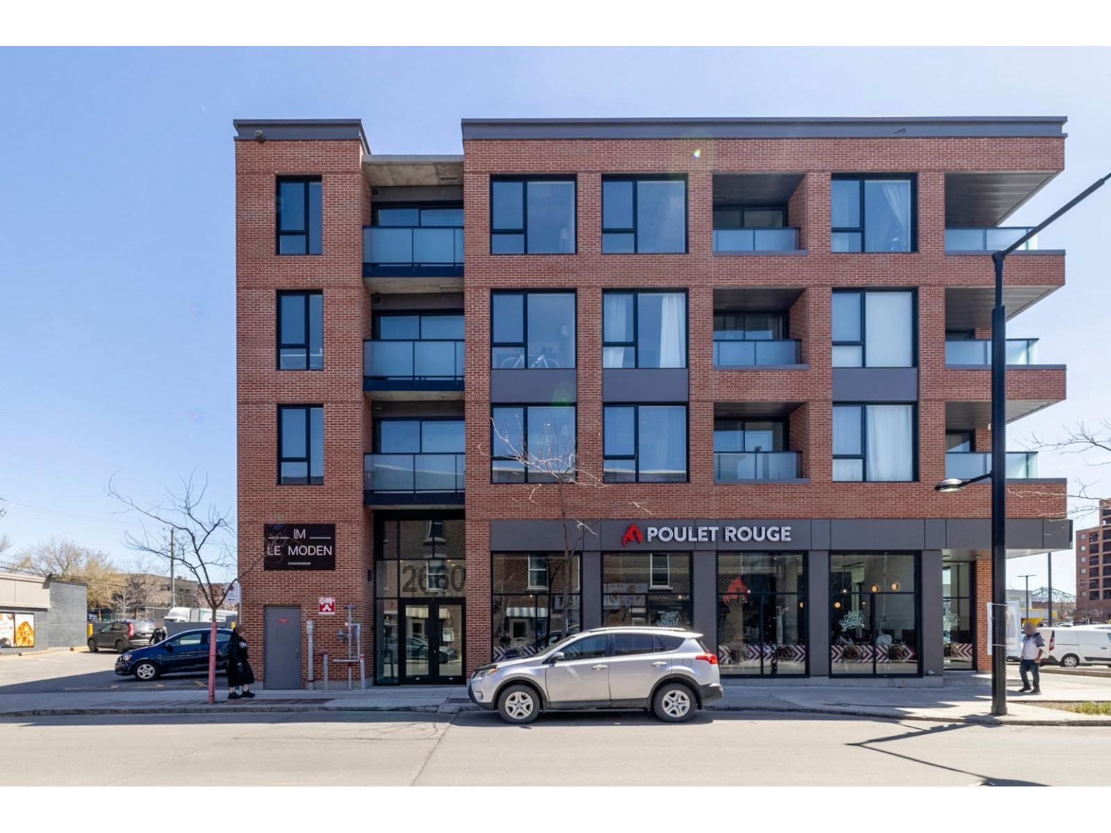 2660 Rue Ontario E., #302 Property Photo 1