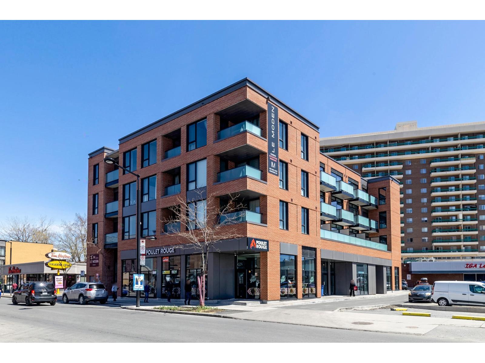 2660 Rue Ontario E., #302 Property Photo 3
