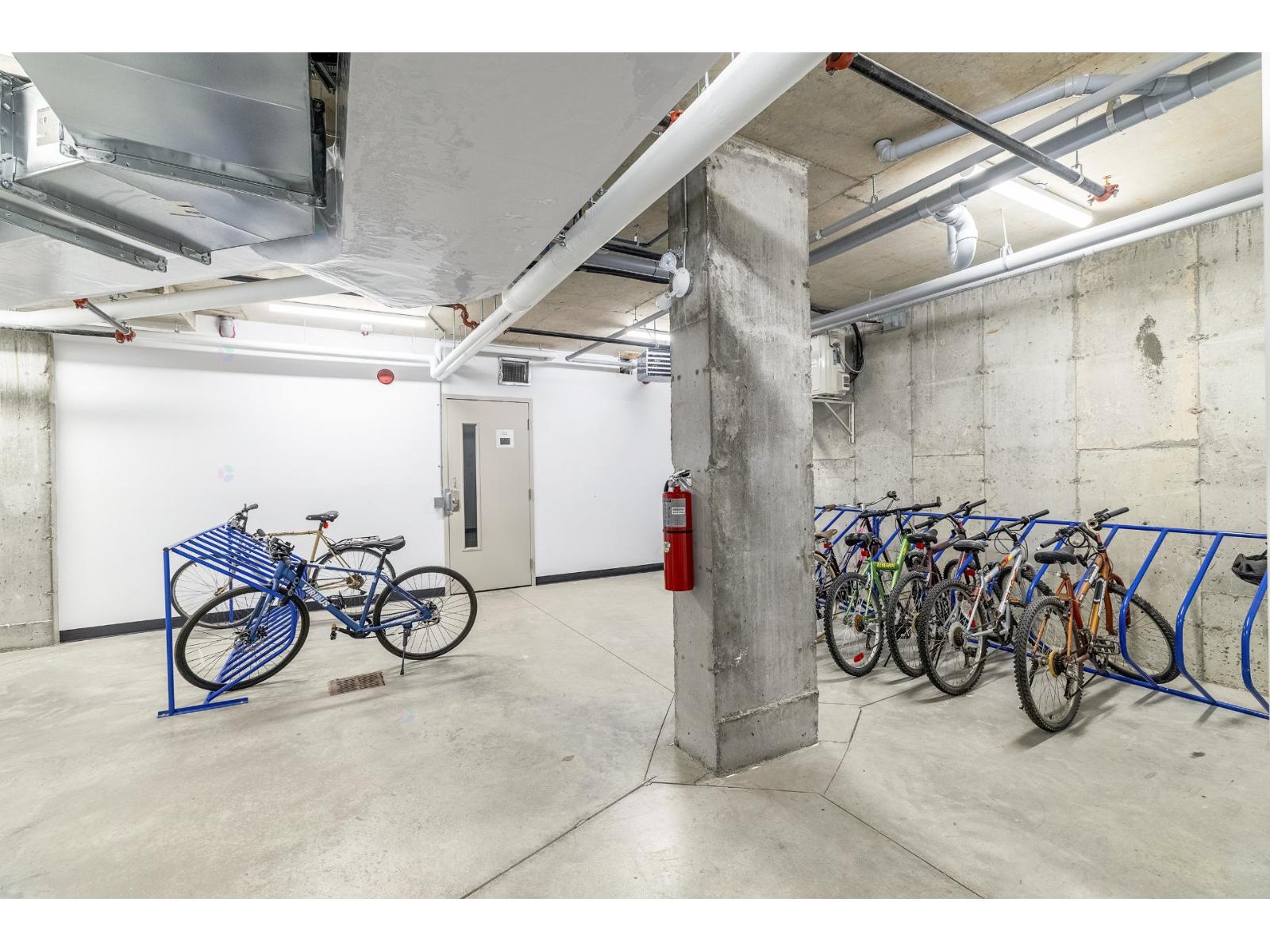2660 Rue Ontario E., #302 Property Photo 12