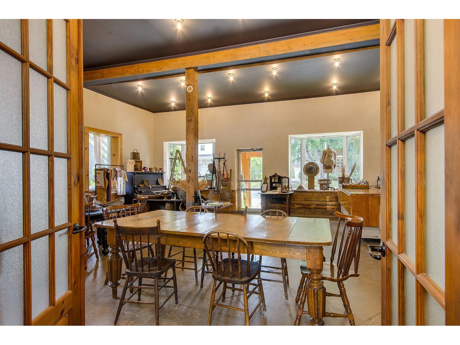 35 Rue Principale S. Property Photo 8