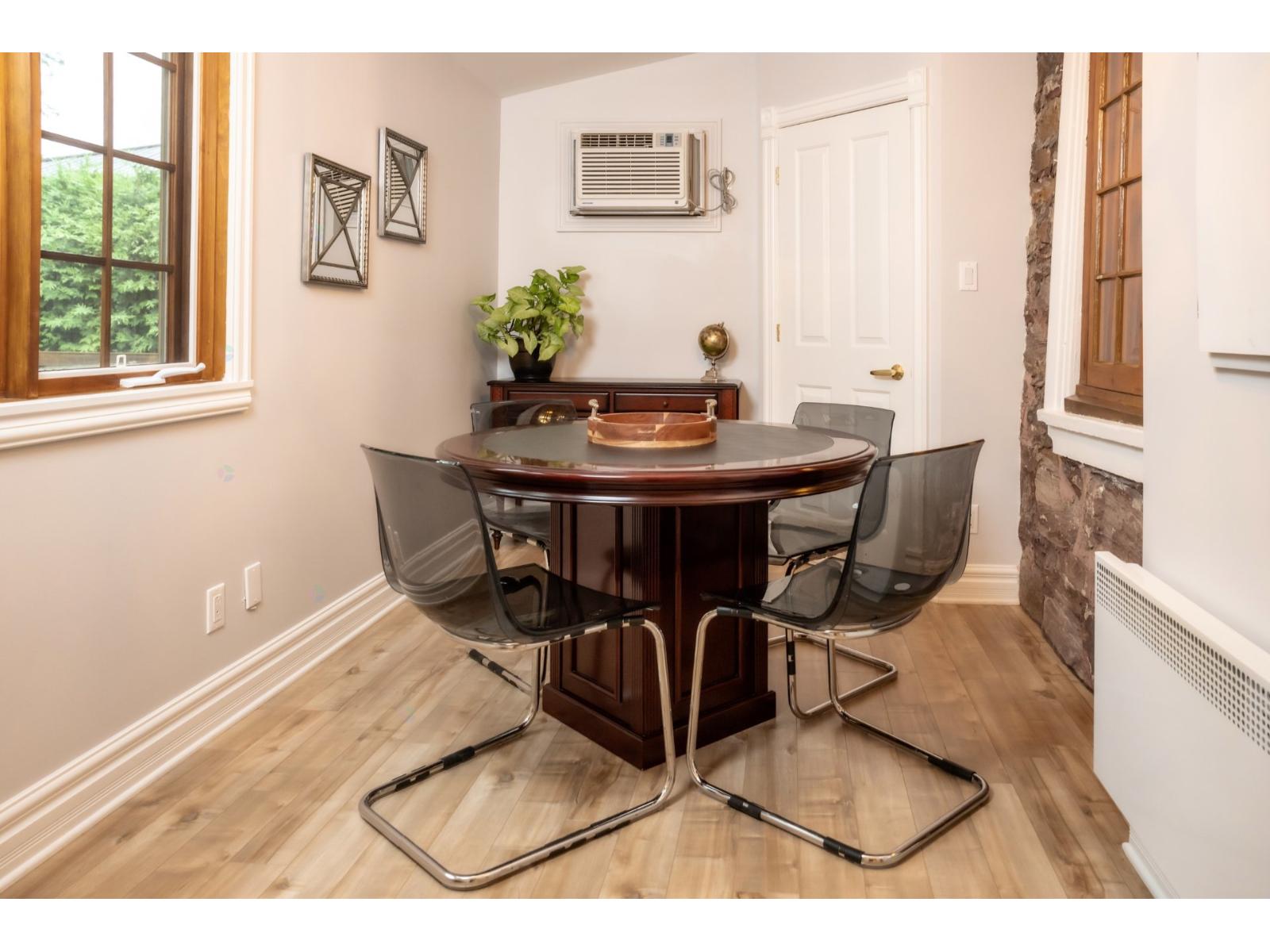 6 Rue St-Michel, #5 Property Photo 1