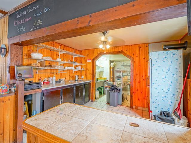 11 Rue Principale E. Property Photo 19
