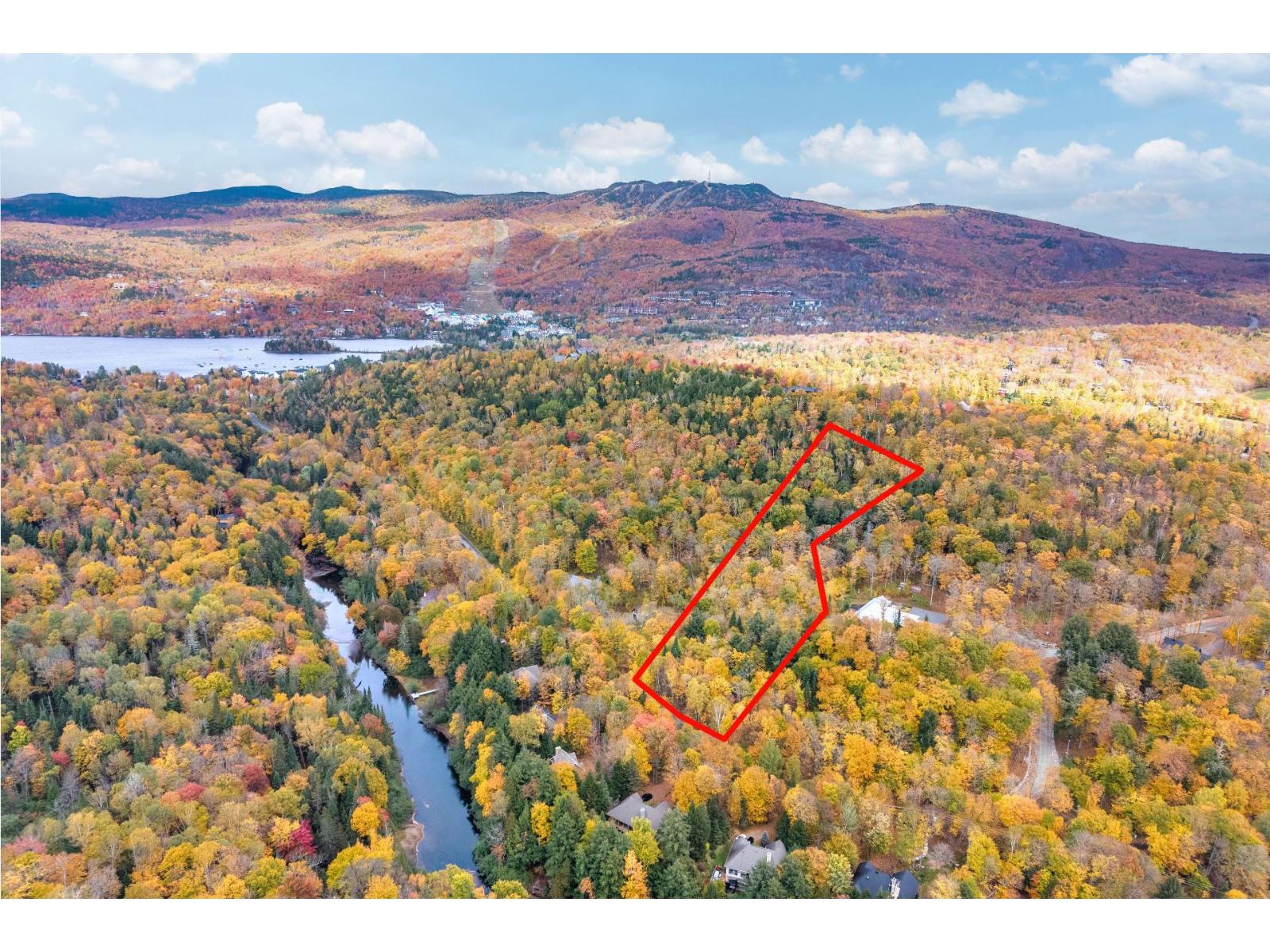 Ch. Claude-lefebvre Property Photo 1