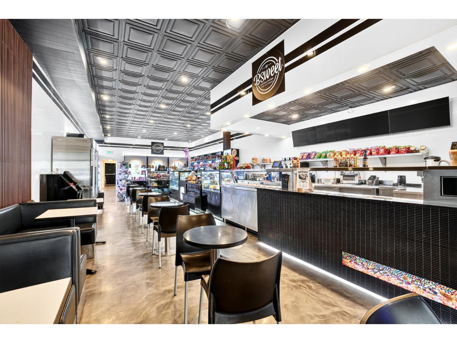 6967 Rue St-Hubert