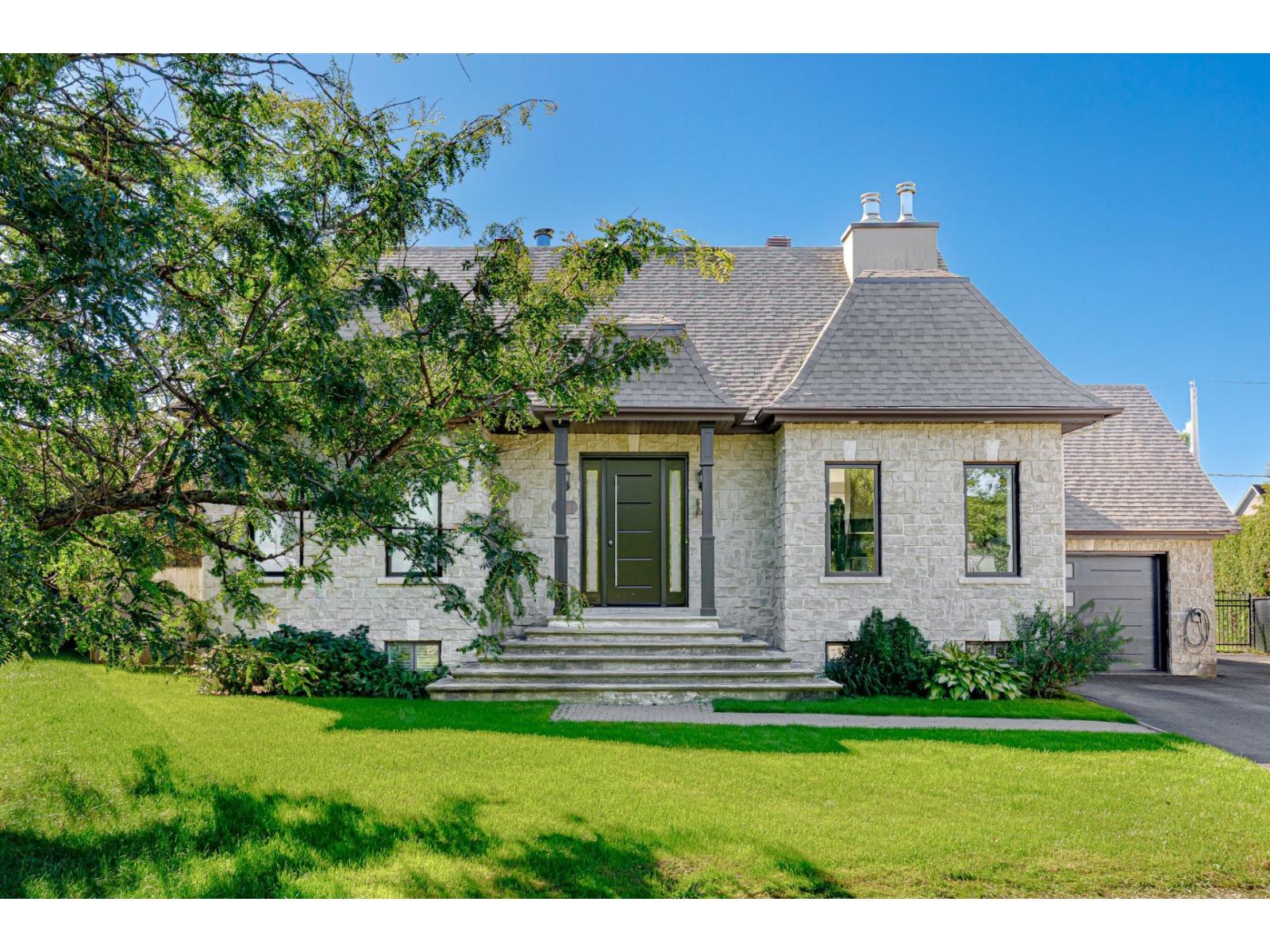 2852 Place Jules-Verne Property Photo 1