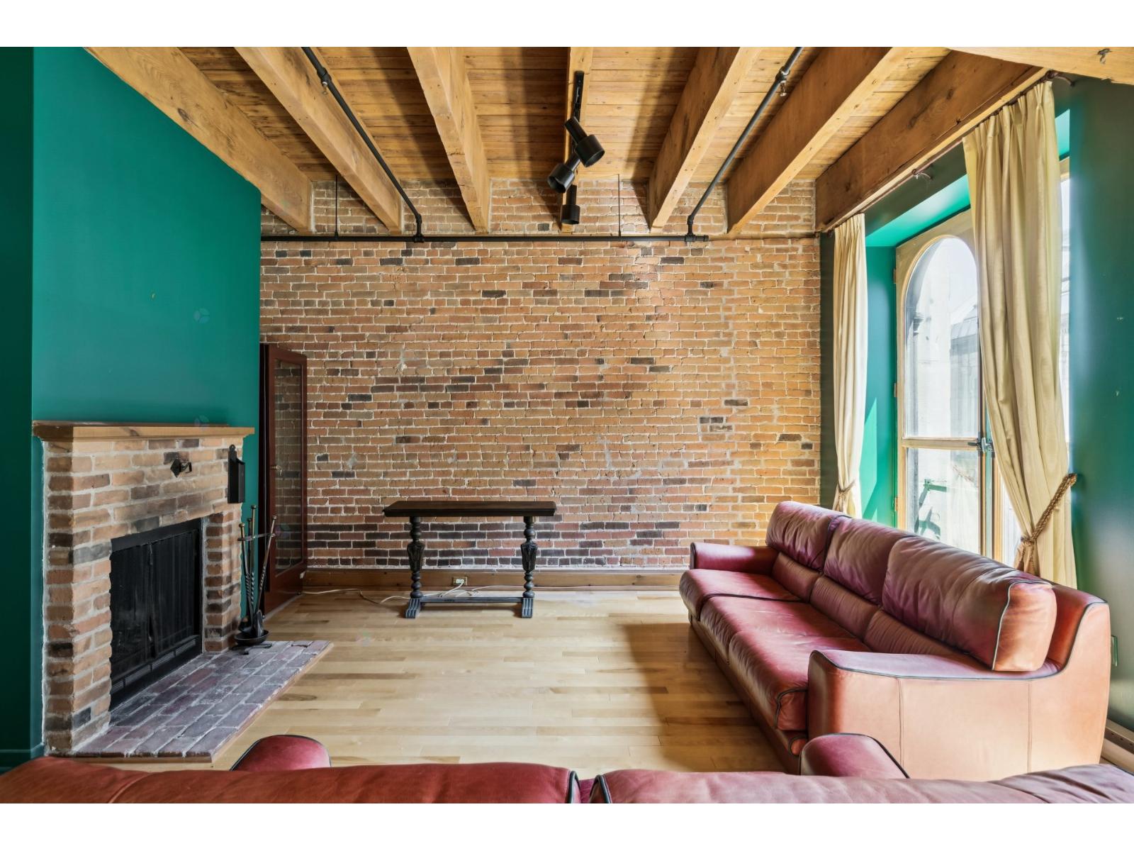65 Rue St-paul O., #208 Property Photo 7