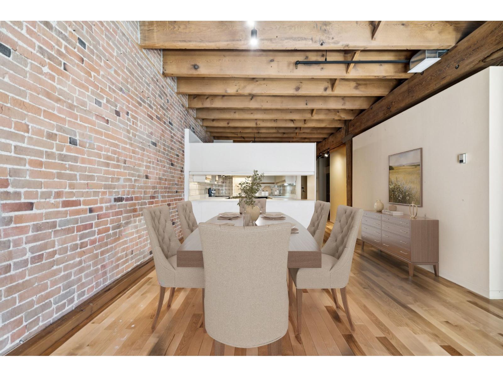 65 Rue St-paul O., #208 Property Photo 12