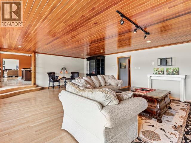 14 Bayview Road Property Photo 35