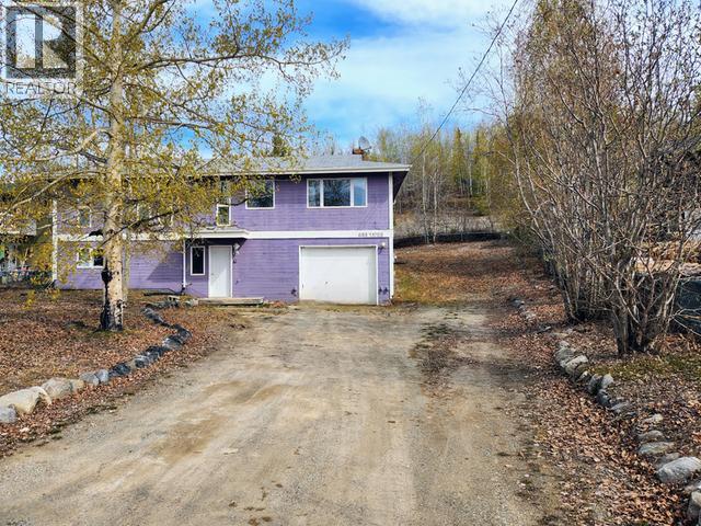 633 Yates Crescent Property Photo 1
