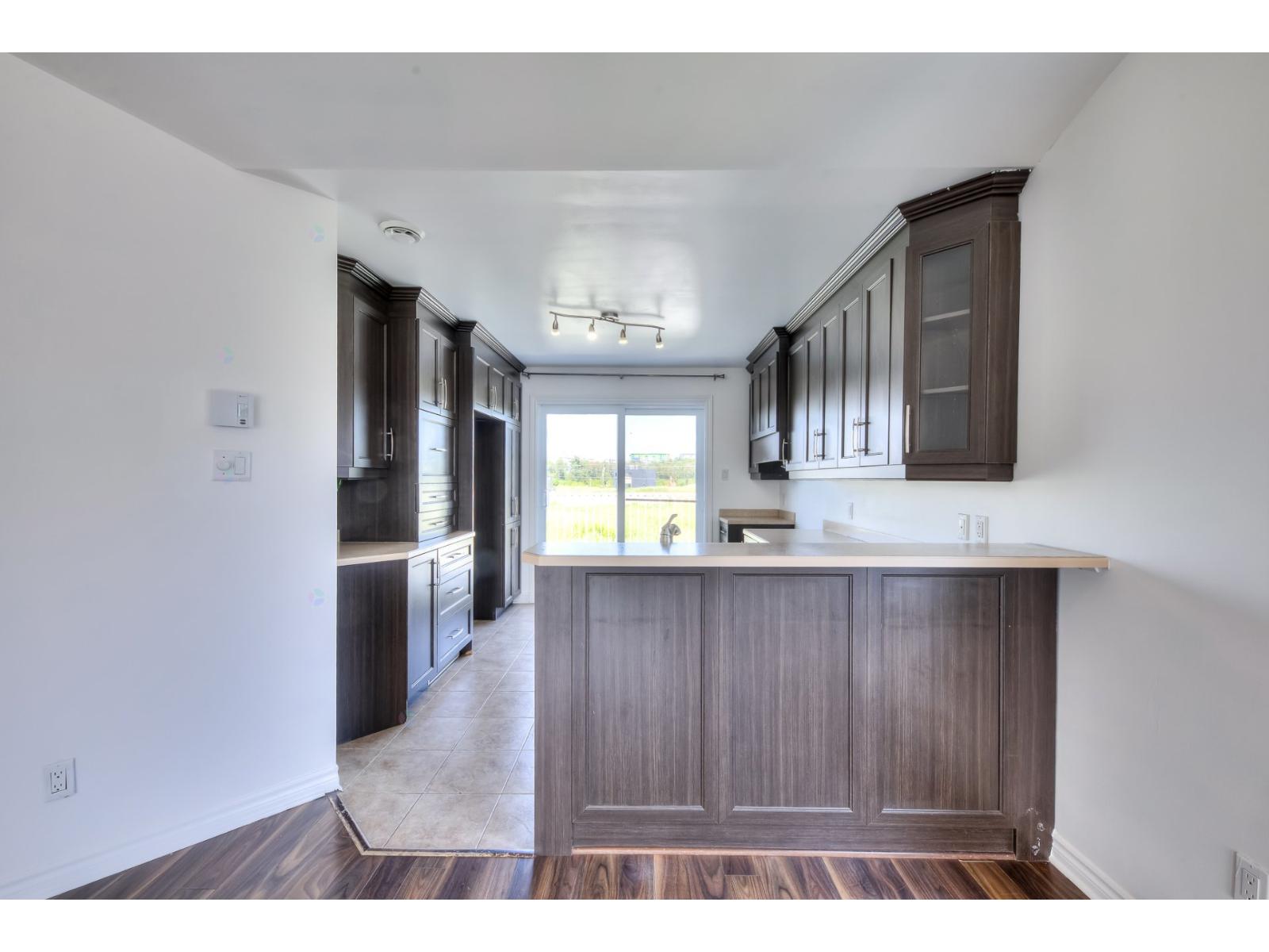 12214 Rue De Lévis Property Photo 9